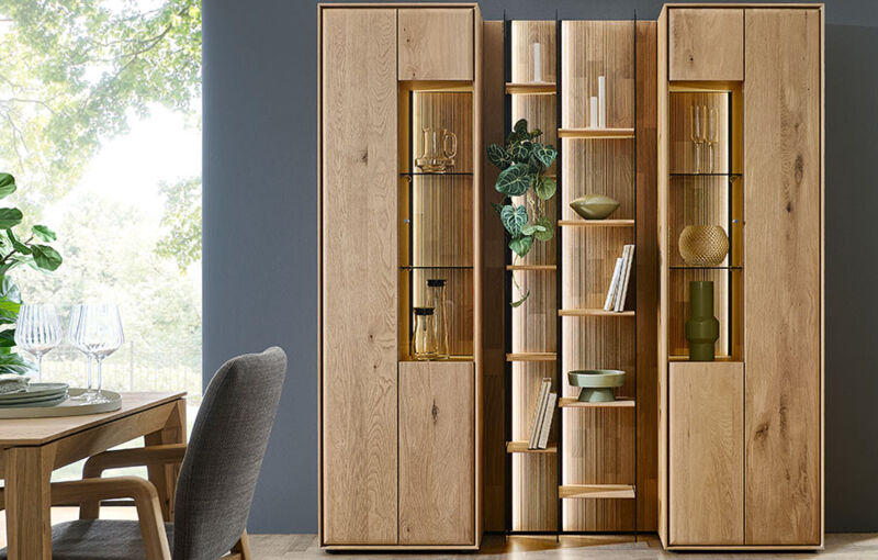 VALA standing display case 0061 / 0062