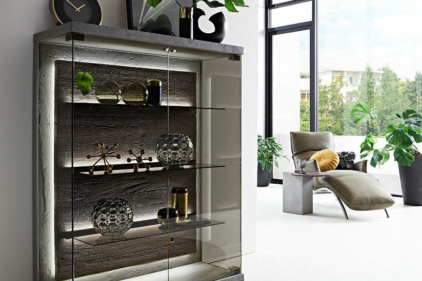 Highboard 7111 (Kerneiche Tabak) – Hartmann Massivholzmöbel
